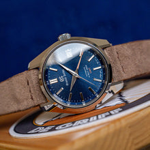 Load image into Gallery viewer, Desert Taupe Suede