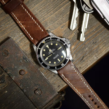 Load image into Gallery viewer, Classic Aged Brown