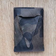 Load image into Gallery viewer, DE GRIFF Short Watch Pouch in Camouflage (Bracelet Edition)