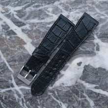 Load image into Gallery viewer, Classic Alligator