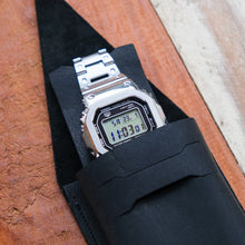 Load image into Gallery viewer, DE GRIFF Short Watch Pouch in Oiled Black (Bracelet edition)