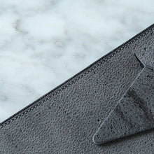 Load image into Gallery viewer, DE GRIFF Steppe Blue Watch Pouch