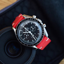 Load image into Gallery viewer, Riviera Supreme Red