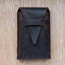 Load image into Gallery viewer, DE GRIFF Short Watch Pouch in Oiled Brown (Bracelet edition)
