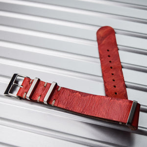 Rugged 'Red Marble' Leather NATO