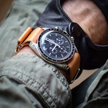 Load image into Gallery viewer, Rugged Leather Tan NATO
