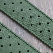Load image into Gallery viewer, Rubber Tropic Strap Forrest Green

